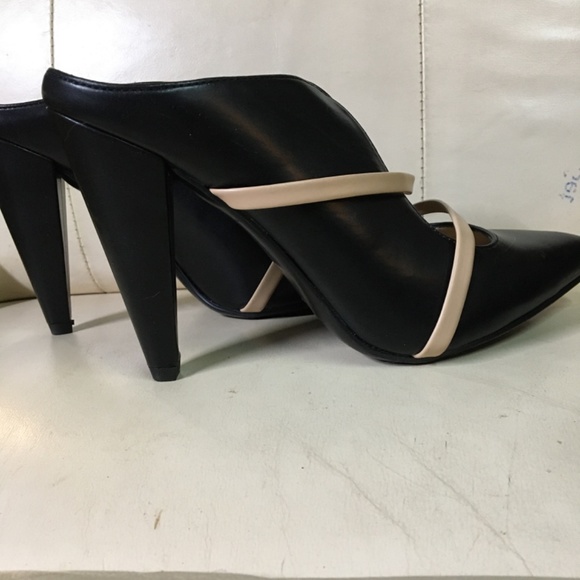 Chinese Laundry EUC black and tan strap 4 inch heel mules size 8 - Picture 10 of 12
